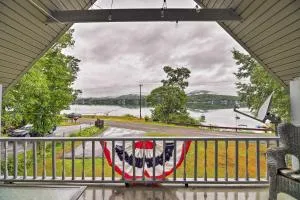 Northville Lakefront Escape with Deck Walk to Lake - Fultonville