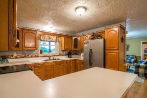 Home with Views, Mins to Monongahela National Forest