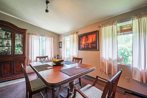 Secluded Seward Home Patio, 2 Mi to Kenai Fjords!