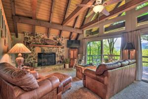 Sky Valley Home with Stunning Views - 1 Mi to Resort