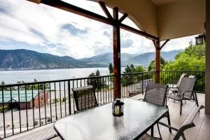 Lake Chelan Manson Bay Condo with Pool Access! - Twisp