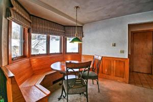 Scenic Bartlett Home with Deck - 1 Mi to Storyland!