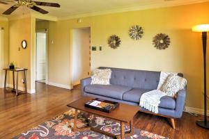 San Benito Home with Pond View - Short Drive to Gulf