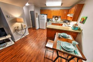 Convenient and Modern Fairbanks Apt - 2 Mi to Dtwn!