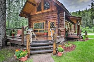 Cozy Glacier Park Log Cabin - Best in the West! - Babb
