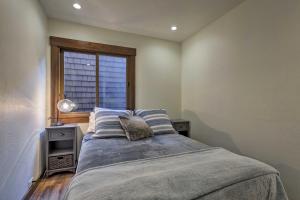 Walk to Ski Shuttle Truckee Condo with Hot Tub