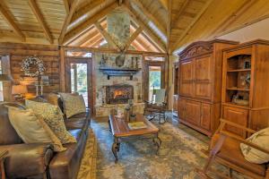 Beaver Creek Lodge - Secluded Home with Pond!