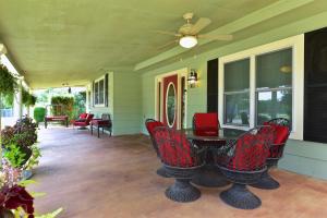 Fredericksburg House - 5 Minutes to Main Street!