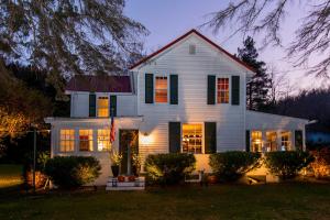 3-Acre Lodge with Snowmobile and Four-Wheeling Trails