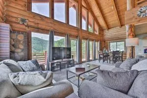 Spacious Hilltop Cabin with Deck and Scenic Views! - Eden
