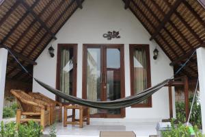 Star Bar and Bungalows