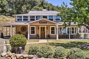 Historic Mariposa Stagecoach Stop with Gas Fire Pit! - Bootjack