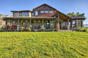 Luxury Waterfront Parachute House with Fire Pit!