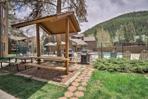 Ski Shuttle and Mountain Views Keystone Resort Home