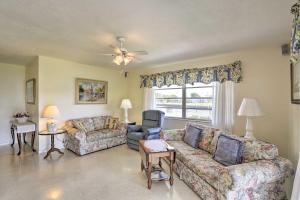 Waterfront Port Charlotte Cottage with Dock, Bch 2 Mi - image 1