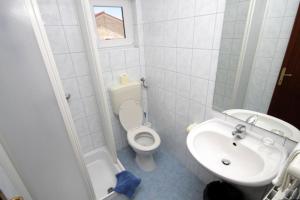 Rooms with a swimming pool Peroj Fazana 2235