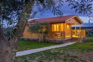 Two-Bedroom Bungalow room in Monte Beato