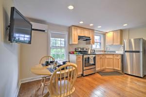 Updated Apt with Balcony - 10min to Point Pleasant!