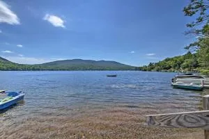 Lakefront Rumney Retreat with Shared Dock and Beach! - Rumney