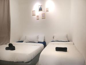 Subang City Residence, Spacious Home with Balcony, Walking Distance to Summit, 5min to Sunway
