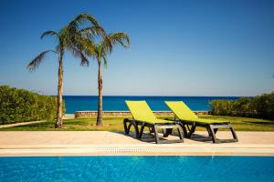 Antonoglou Beach Villas - Waterfront Luxury Retreat Rhodes Greece