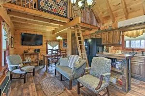 Custom Sevierville Log Cabin w/Spa - on 10 Acres! - Seymour
