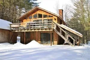 South Londonderry Home, Walk to Magic Mtn Ski Area - Weston