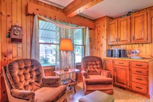 Walk to River! Its A Wonderful Life Cottage