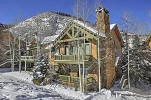 Ski-InandOut Townhome with Hot Tub by Arrow Bahn Lift! - إيجل