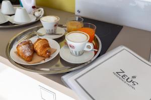 Double Room - Disability Access room in Zeus Residence Hotel - Aparthotel