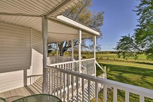Rush Farmhouse - 5 Mi to Shawnee National Forest
