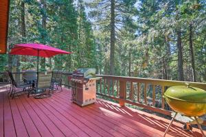 Camp Connell Cabin with Deck in Big Trees Village!