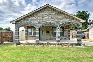 Oklahoma City Home with Yard - 5 Mi to Downtown! - Lillard Park