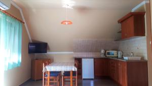 Nefelejcs Fagyizó és Apartmanház