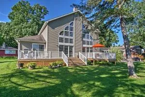 Waterfront Vandalia House with Dock on Donnell Lake! - Three Rivers
