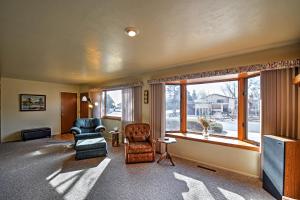 Cozy CO Springs Home 4 Mi to Garden of the Gods!