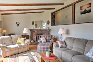 Mayfield Home w Private Dock on Lake Sacandaga!