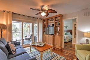 Apartment room in Seabrook Island Beach Resort Condo with Golf View!