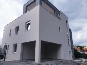 Apartments Ellie - 普罗马尼亚