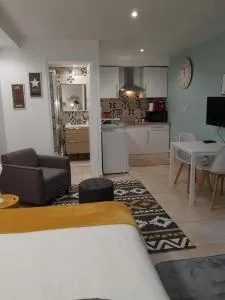 studio proche Paris et la défense 10min - non-fumeur - 贝宗