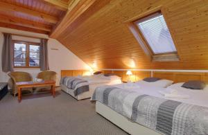 Studio 6 room in Hotel Hvezda