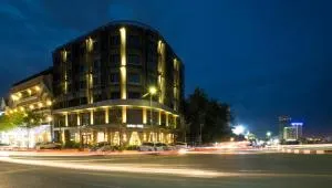 Almond Hotel Bassac River - Phumĭ Prêk Cham