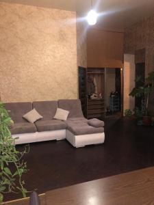 Apartment on Arnautskaya 32