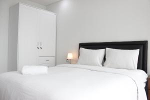 Strategic Studio at Green Kosambi Bandung Apartment By Travelio