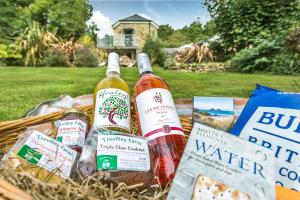 Pear Tree Barn - Amazing Country views - Pet friendly - Balcony