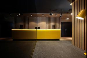 Maccani Black Luxury Suites