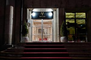 Large Double or Twin Room room in Maccani Black Luxury Suites