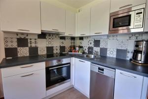 LOCATION APPARTEMENT AVEC ACCES PISCINE - CENTRE SAINT JEAN DAULPS STATION - 5 Personnes - DAILLE 16