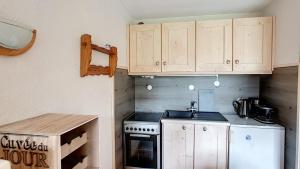 APPARTEMENT AVEC ACCES PISCINE ET WIFI - SAINT JEAN DAULPS STATION - 4 PERSONNES -COFI S37