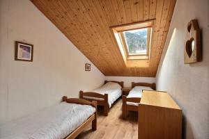 DUPLEX AVEC ACCES PISCINE - SAINT JEAN DAULPS STATION - 9 PERSONNES - DAILLE D10